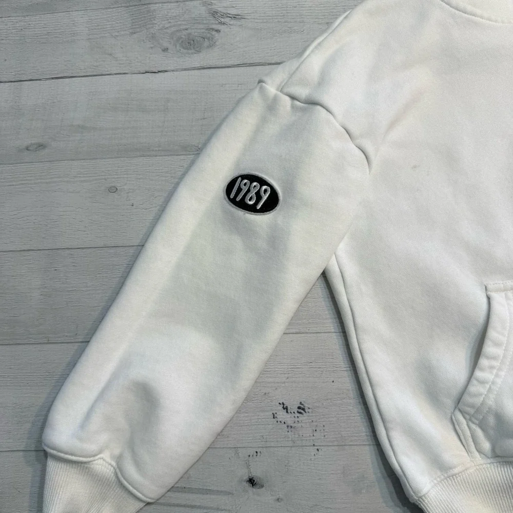 Lola‎ & the boys Swiftie Lovers Hoodie girls size 8